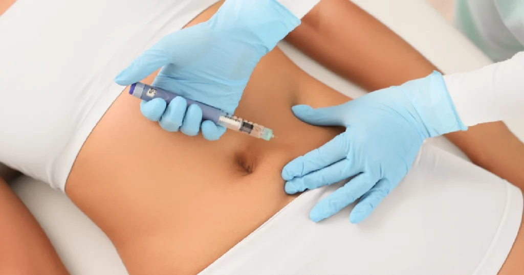Patient receiving a weight loss injection by Forever Weight Loss Clinic in Chesterfield, MO